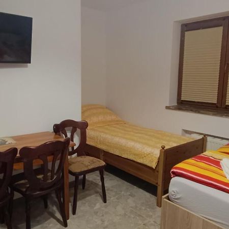 Apartamenty Z Ogrodem Nr 1 Studio Mrągowo Exterior foto